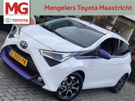 Toyota Aygo - 1.0 VVT-i 72pk X-Joy Purple Edition - 1