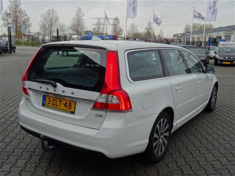 Volvo V70 - 1.6 D2 Nordic+ / Navi / ECC / Leer / Stoelverwarming - 1