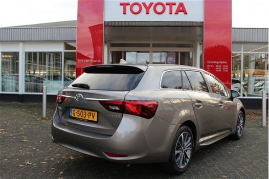 Toyota Avensis Touring Sports - 2.0 D-4D-F Dynamic NAVI/ CAMERA/ BLUETOOTH/ CRUISE - 1