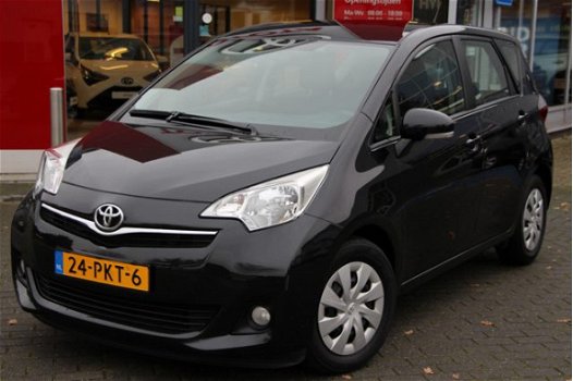 Toyota Verso S - 1.3 VVT-i Aspiration *TREKHAAK / CLIMATE CONTROL / PARKEERCAMERA - 1