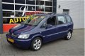 Opel Zafira - 2.2-16V Maxx 7 Personen I 5Drs I Airco I Trekhaak I Dealer onderhouden - 1 - Thumbnail