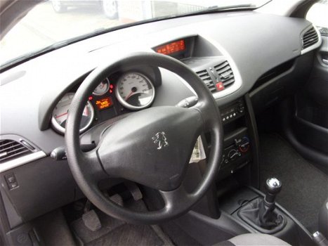 Peugeot 207 - 1.4 VTi Cool 'n Blue APK tot 22-11-2020 - 1