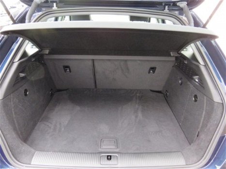 Audi A3 Sportback - 1.6 TDI Pro Line Xenon Gr Navi Airco Bluetooth Cruise PDC - 1