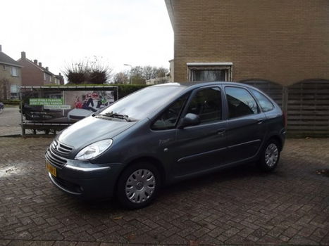 Citroën Xsara Picasso - 1.6i-16V Image - 1