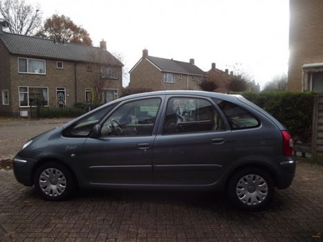 Citroën Xsara Picasso - 1.6i-16V Image - 1