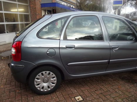 Citroën Xsara Picasso - 1.6i-16V Image - 1