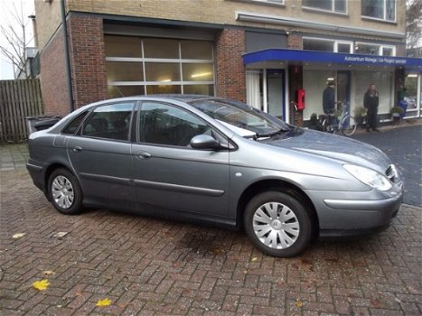 Citroën C5 - 1.8-16V Différence 2 - 1