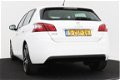 Peugeot 308 - 1.2 e-THP Blue Lease | Navigatie | Org NL | 18 inch - 1 - Thumbnail