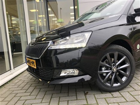 Skoda Fabia Combi - 1.0 TSI Business Edition Navigatie Lichtmetalen velgen Parkeersensoren DAB+ - 1