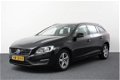 Volvo V60 - 2.0 D3 Momentum Business (NAV/PDC/LMV/Bluetooth) - 1 - Thumbnail