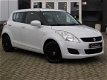 Suzuki Swift - 1.2 Comfort PARELMOER WIT|5-DEURS|AIRCO|USB|ELEKTRISCHE PAKKET|LM-VELGEN - 1 - Thumbnail