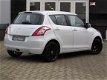 Suzuki Swift - 1.2 Comfort PARELMOER WIT|5-DEURS|AIRCO|USB|ELEKTRISCHE PAKKET|LM-VELGEN - 1 - Thumbnail