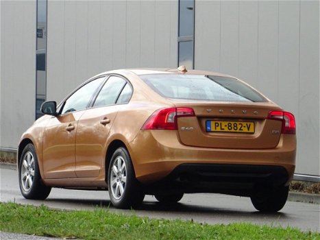 Volvo S60 - 1.6 D2 114pk Sport _@ Nav Ecc Dealer-Oh d4 d3 - 1