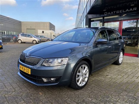 Skoda Octavia Combi - Automaat VOl Opties 1.4 TSI - 1