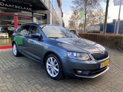 Skoda Octavia Combi - Automaat VOl Opties 1.4 TSI - 1