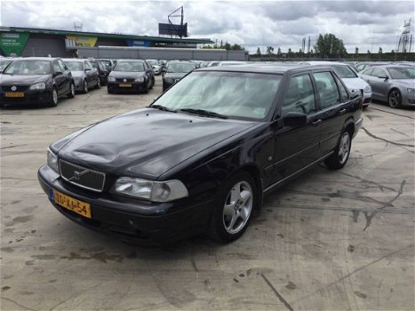 Volvo S70 - 2.5 - 1