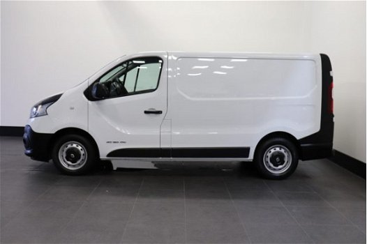 Renault Trafic - 1.6 dCi 120 PK - Airco - Navi - PDC - € 10.950, - Ex - 1