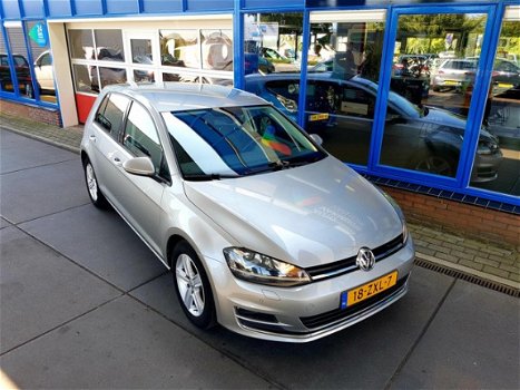 Volkswagen Golf - 1.4 TSI 122pk Highline Xenon Navi Trekh afnb - 1