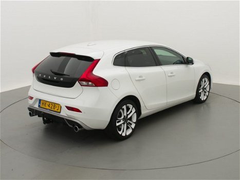 Volvo V40 - D2 120pk Business Sport - 1