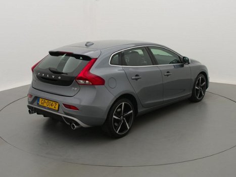 Volvo V40 - D2 120pk Business Sport - 1