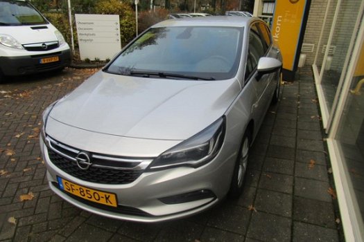 Opel Astra - 1.4 Turbo ECC / L.M. / BLUETOOTH / TREKH - 1
