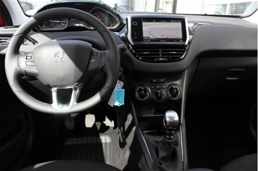 Peugeot 208 - SIGNATURE 1.2 Puretech 110PK|NAVI|DAB+|NETTO DEAL - 1