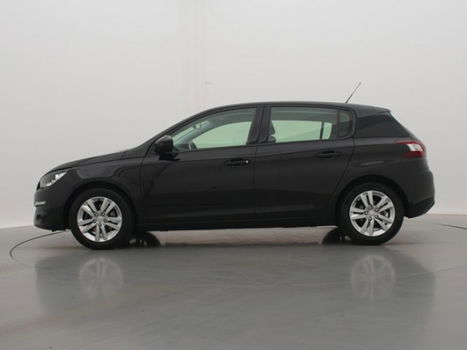 Peugeot 308 - 1.2 130pk Active | Navigatie | Parkeersensoren | Lm velgen | Climate control | - 1