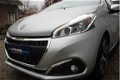 Peugeot 208 - 1.2 PureTech Première 5D | Automaat | Navi | Pano dak | PKH V+A | A. Camera | - 1 - Thumbnail