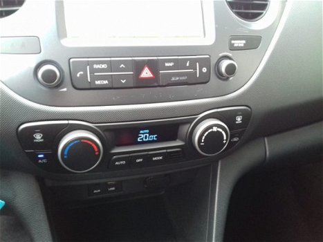 Hyundai i10 - 1.0i Comfort Navi Ecc - 1