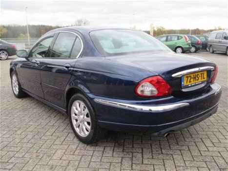 Jaguar X-type - 2.5 V6 - 1