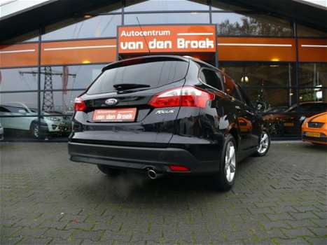 Ford Focus Wagon - 1.6 EcoBoost Titanium 150Pk Airco Pdc V+A Stoelverwarming Chroom Pakket Dakrails - 1