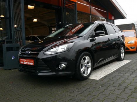 Ford Focus Wagon - 1.6 EcoBoost Titanium 150Pk Airco Pdc V+A Stoelverwarming Chroom Pakket Dakrails - 1