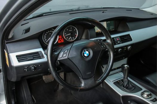 BMW 5-serie Touring - 535d High Exec. Aut. Navi Xenon 17'' - 1