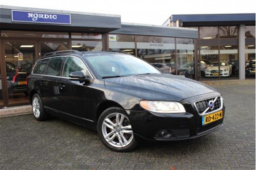 Volvo V70 - 2.4 D5 215 PK SUMMUM AUTOMAAT XENON NAVI LEDER - 1