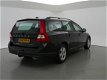 Volvo V70 - 2.0D LIMITED EDITION + STOELVERWARMING / NAVIGATIE / LEDER - 1 - Thumbnail