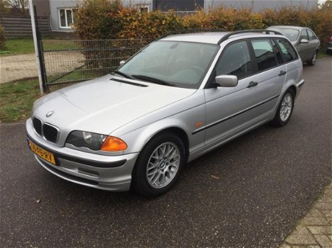 BMW 3-serie Touring - 318i Executive - 1