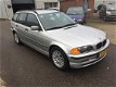 BMW 3-serie Touring - 318i Executive - 1 - Thumbnail