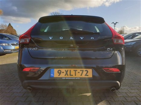 Volvo V40 - 2.0 D4 Momentum Business *1/2LEDER+NAVI+PDC+ECC+CRUISE - 1