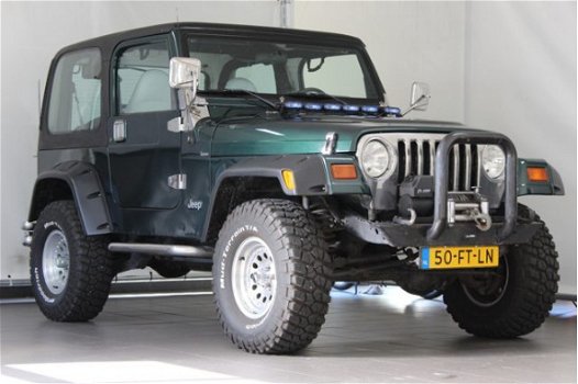 Jeep Wrangler - 4.0 I Hardtop / Youngtimer / Verhoogd - 1