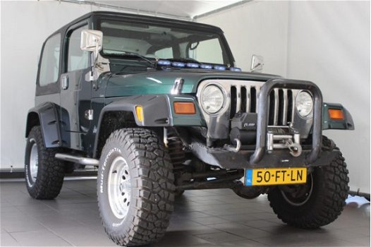 Jeep Wrangler - 4.0 I Hardtop / Youngtimer / Verhoogd - 1