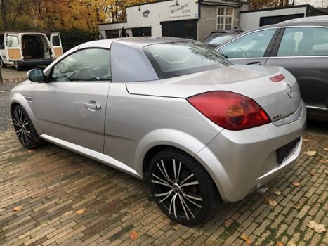 Opel Tigra TwinTop - 1.8-16V Cosmo airco 97000 km in nieuwstaat - 1