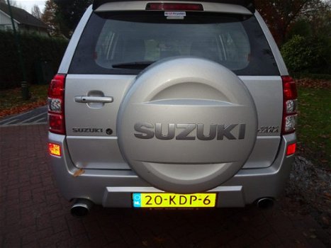 Suzuki Grand Vitara - 2.0-16V Exclusive.4X4-Drive - 1