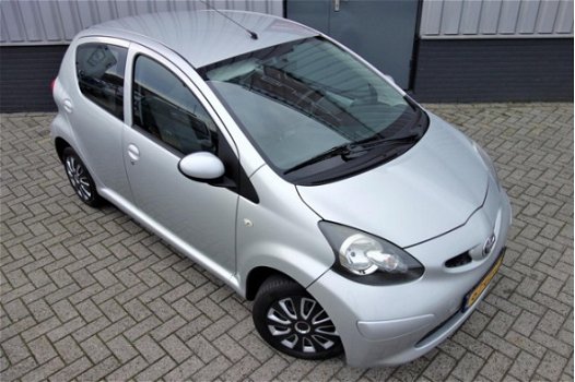 Toyota Aygo - 1.0 12V + 5drs | AIRCO | ISOFIX | APK 07-2020 | - 1