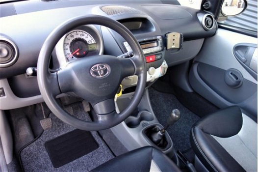 Toyota Aygo - 1.0 12V + 5drs | AIRCO | ISOFIX | APK 07-2020 | - 1