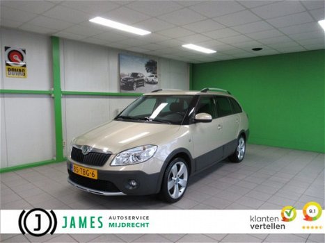 Skoda Fabia Combi - 1.2 TSI Scout Navigatie, Trekhaak - 1