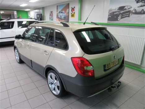 Skoda Fabia Combi - 1.2 TSI Scout Navigatie, Trekhaak - 1