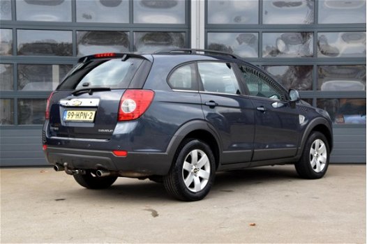 Chevrolet Captiva - 2.4i Style 2WD * 7 PERSOONS * TREKHAAK * CLIMATE CONTROLE - 1