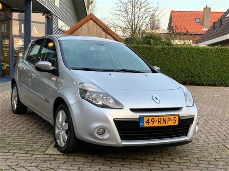 Renault Clio - 1.6 Night & Day Aut. Clima Navi Cruise Dealer Onderhouden NL Auto Nap - 1