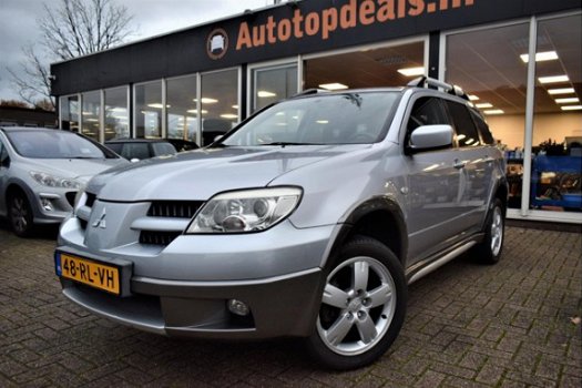 Mitsubishi Outlander Sport - 2.4 4WD 4x4 | AIRCO | NAVIGATIE | TREKHAAK | ELEKTRISCHE RUITBEDIENING - 1