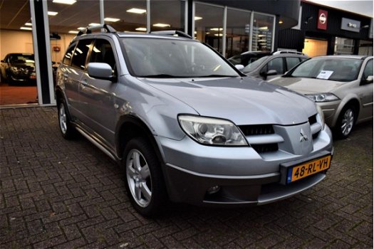 Mitsubishi Outlander Sport - 2.4 4WD 4x4 | AIRCO | NAVIGATIE | TREKHAAK | ELEKTRISCHE RUITBEDIENING - 1